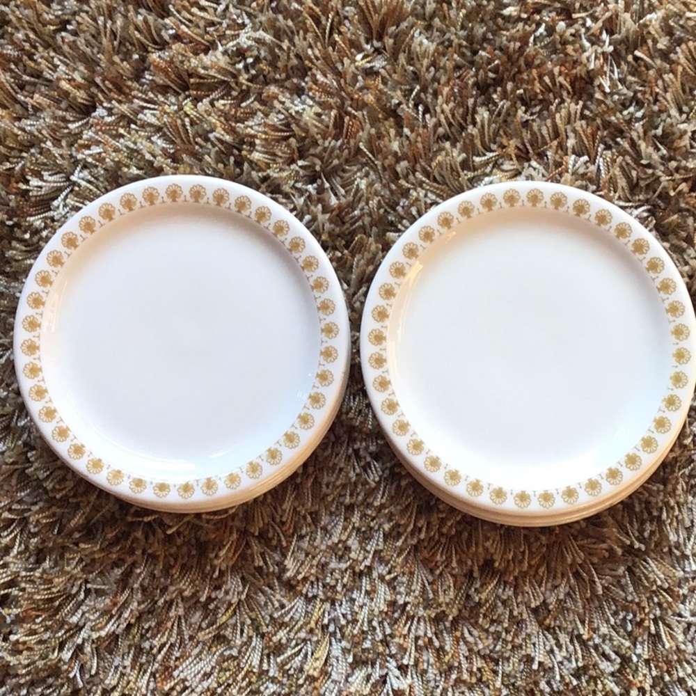 8 Shenango Bread/Dessert Plates
